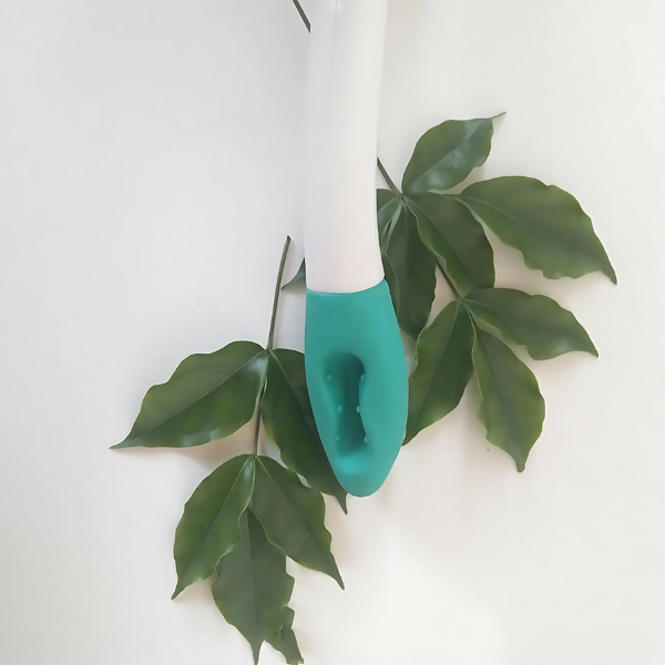 Ergonomic Long Handle Soft Silicone Bottom Wiper: Toilet Aid for Elderly, Disabled, and Overweight Individuals