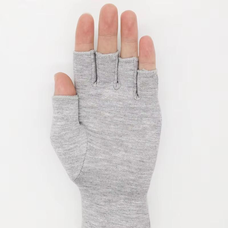 Stretchable gloves for hands
