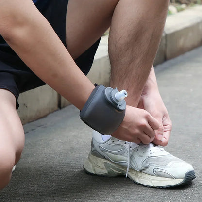 Portable Wristband Water Bottle for Seniors – Hands-Free Hydration